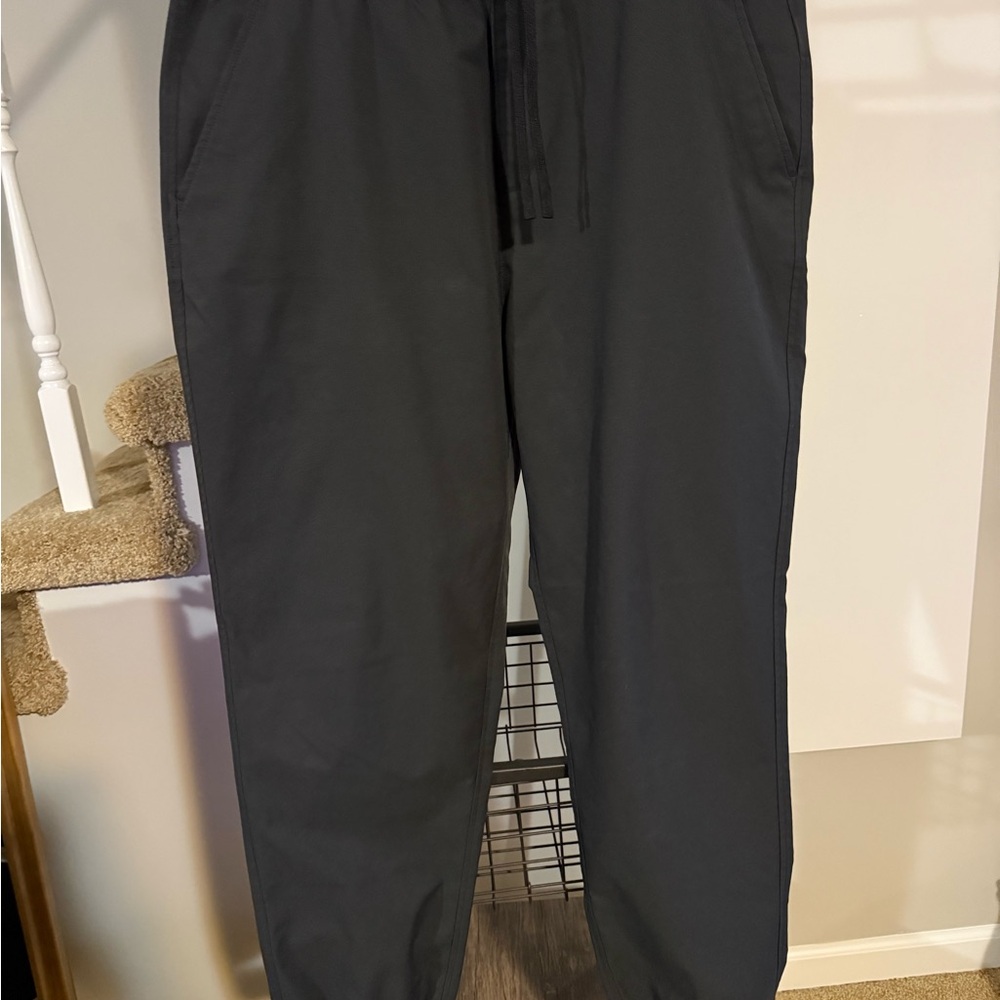 The North Face Black Jogger Sweatpants Relaxed Fit